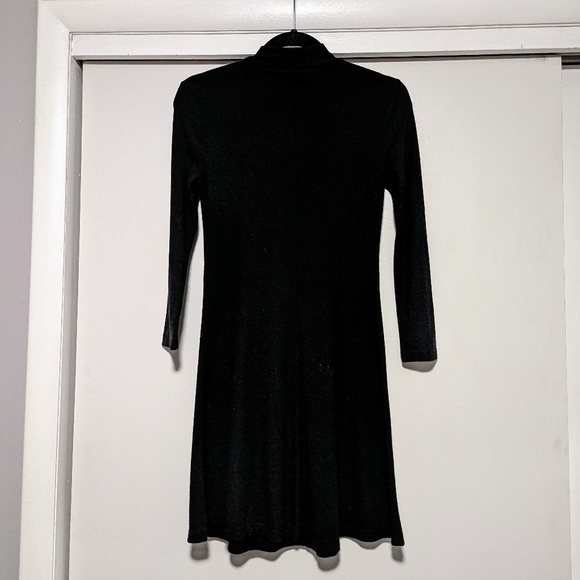 4/$16 ❇️ Forever 21 Black Ribbed Mockneck Mini Dress - Picture 2 of 4